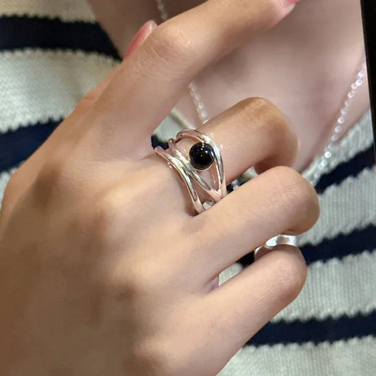 Silberner Multilinien-Ring mit schwarzem Onyx – Dorian