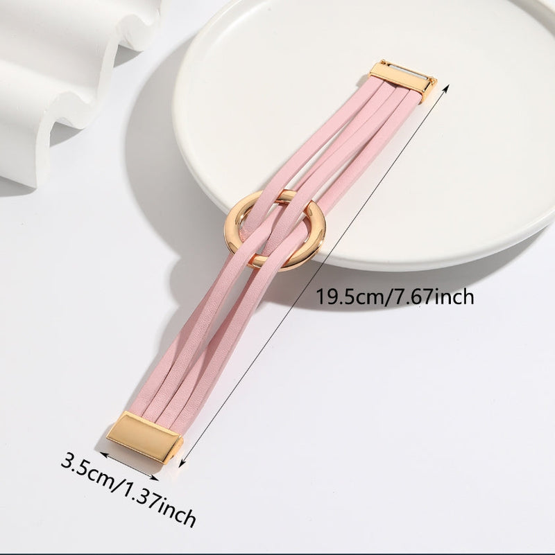 Breites Lederarmband mit Doppelkreis-Anhänger – Julia