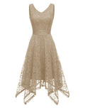 Elegantes asymmetrisches Halterkleid mit Spitze – Lena