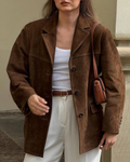 Hochwertiger Wildlederblazer für stilvolle Outfits – Livia