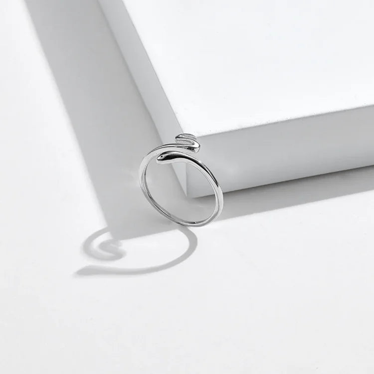 Verstellbarer Schlangenring aus Sterlingsilber – Celestia