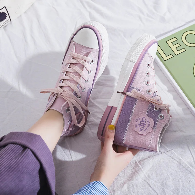 High-Top Canvas-Sneaker mit Schmetterlingsmotiv – Liliana