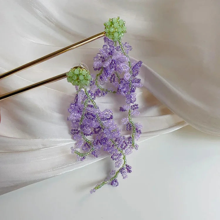 Wisteria Quasten-Ohrringe mit Naturdesign – Seraphine