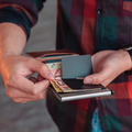 RFID Schutz Kartenhalter mit Geldklammer – Max Müller