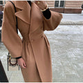 Langer eleganter Herbstmantel für Damen – Emilia