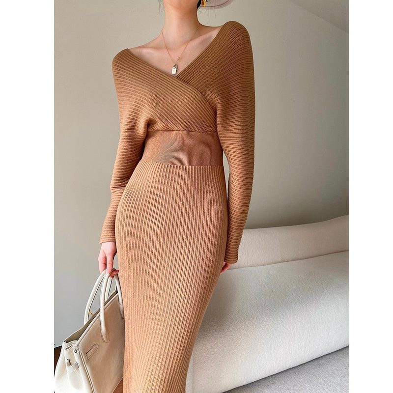 Elegantes hochtailliertes Damenkleid – Isabella