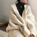 Kuschelige Strickjacke aus Wolle – Lina