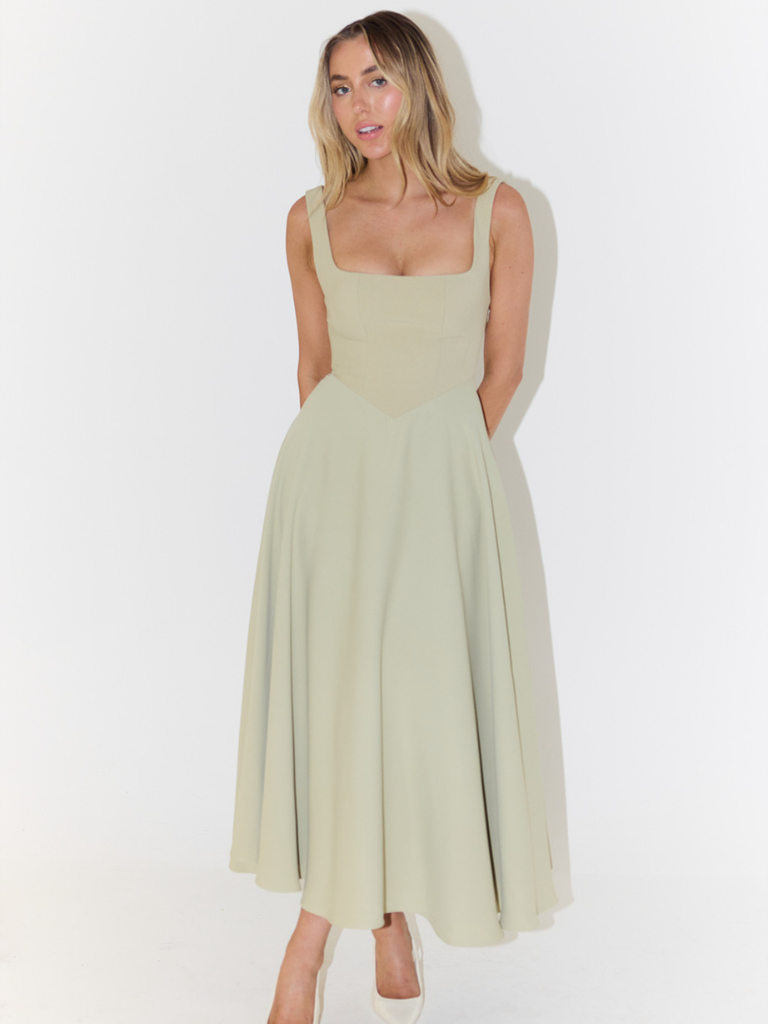 Elegantes Midikleid mit eckigem Ausschnitt – Victoria