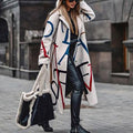 Langer Oversize Wintermantel mit Farbakzenten – Valeria
