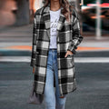 Trendige karierte Damenjacke für stilvolle Outfits – Mira