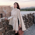 Damenjacke mit elegantem Umhang – Isabella