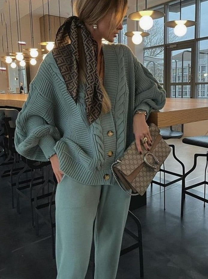 Kuscheliges 2-teiliges Winter-Set mit Strickjacke – Elina