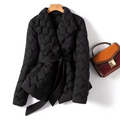 Damen Steppmantel mit Gürtel und Trench-Details – Felicia