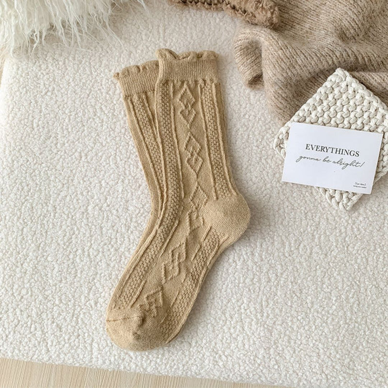 Warme Woll-Trachtensocken mit Rüschen für Damen – Helena