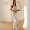 Silbernes Pailletten Abendkleid mit Schlitz – Sophia