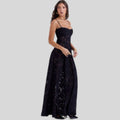 Schulterfreies Maxi-Kleid aus Spitze mit Schnürung – Eleonora