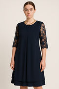 Elegantes Abendkleid mit Stickerei für Übergrößen – Sophia