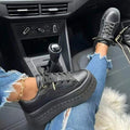 Modische und bequeme Schuhe für jeden Look – Karina