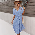 Boho Midi-Kleid mit Knöpfen & Blumenmuster – Elara