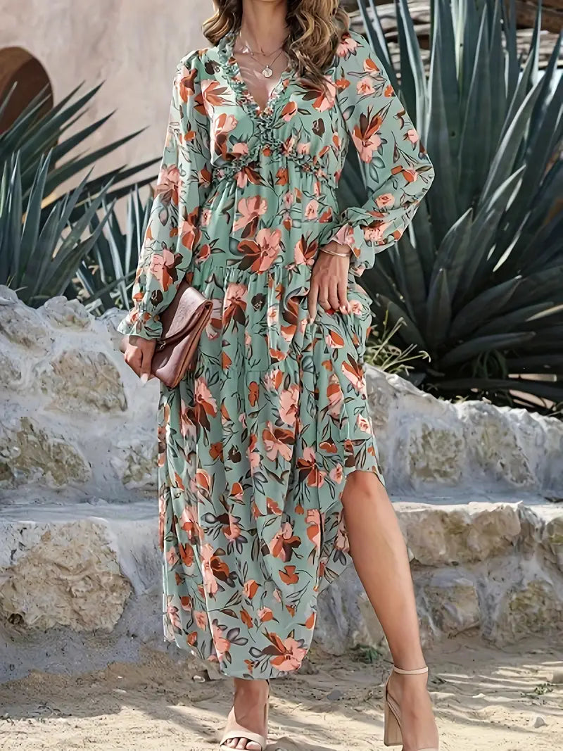 Geblümtes Maxikleid mit V-Ausschnitt und Falten – Helena