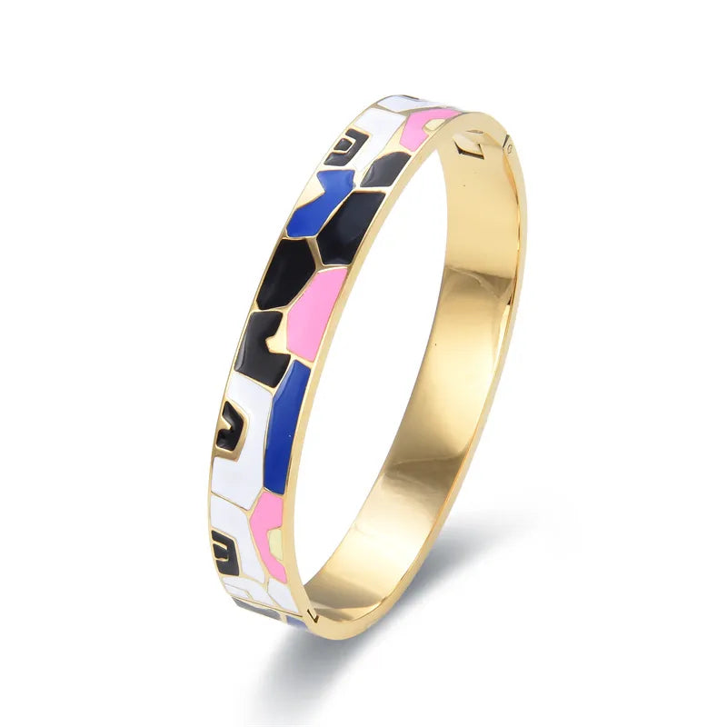 Goldener Edelstahl Armreif mit geometrischem Design – Lisa