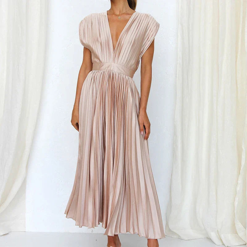 Elegantes Kleid mit V-Ausschnitt und Falten – Celestine