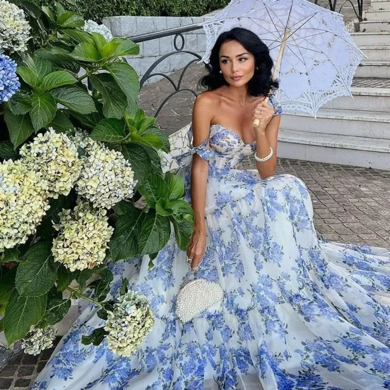 Trägerloses Abendkleid mit Blumenprint – Viviana