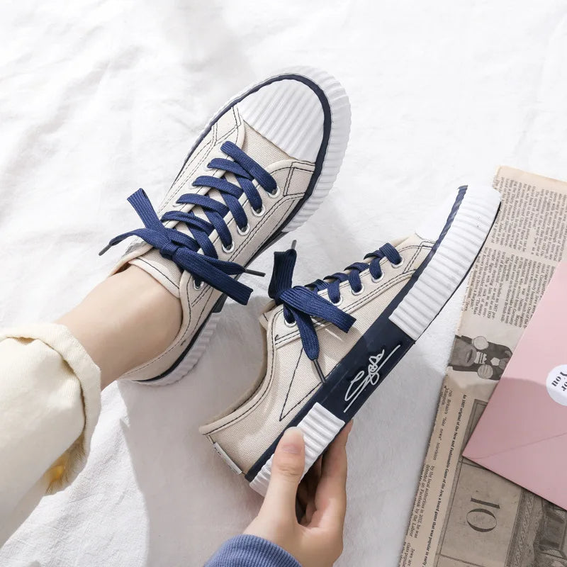 Bequeme Canvas-Sneaker für Damen mit sportlichem Design – Mia