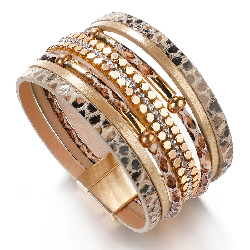 Lederarmband mit Schlangenledermuster und Kristallen – Emilia