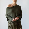 Oversized Damenpullover mit asymmetrischem Kragen – Sophia
