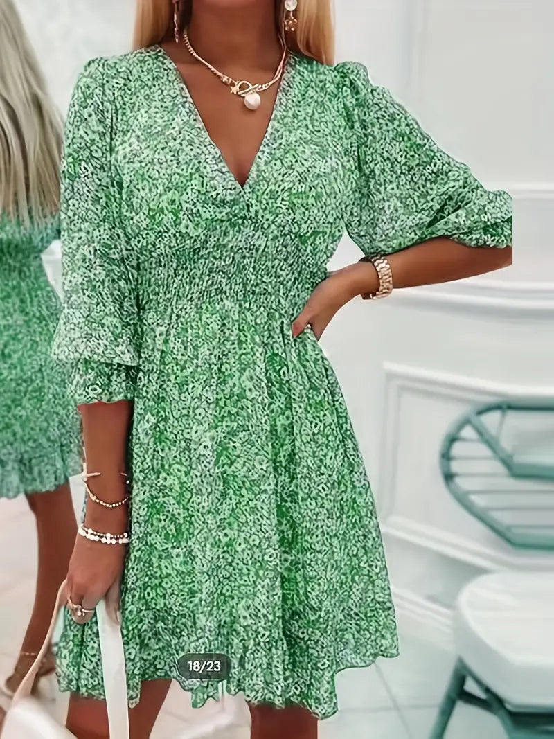 Geblümtes Damenkleid mit V-Ausschnitt – Mila