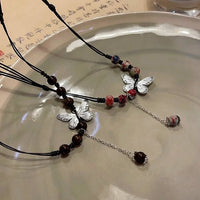 Schmetterlings-Perlenhalskette mit elegantem Design – Lilia