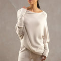 Oversized Damenpullover mit asymmetrischem Kragen – Sophia