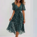 Leichtes Sommerkleid mit elegantem Schnitt – Amelie