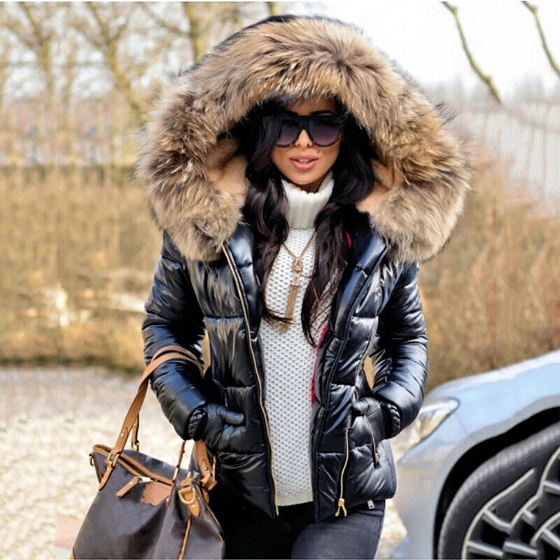 Warme Damen Winterjacke mit Kunstfellkapuze – Emilia