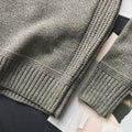 Modischer Herren-Pullover mit Ellenbogenpatches – David