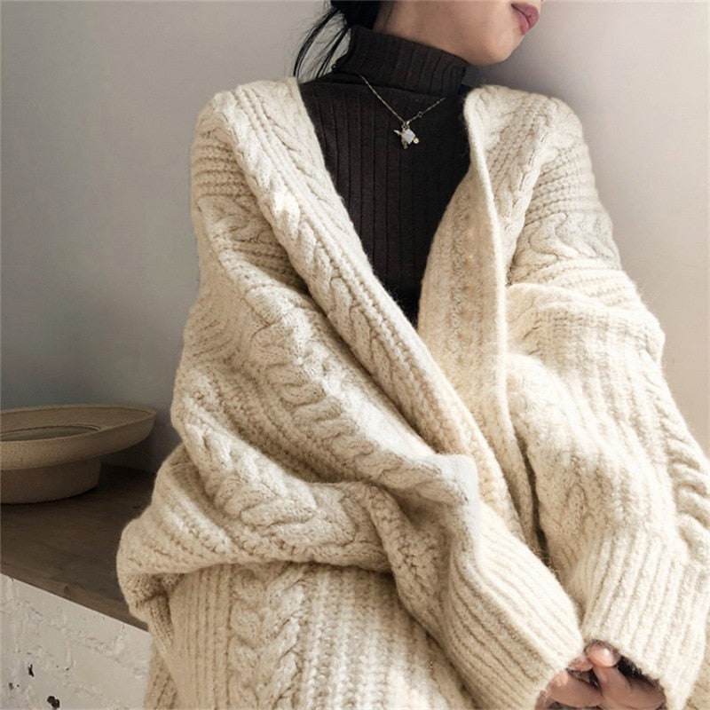 Kuschelige Strickjacke aus Wolle – Lina