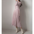 Elegantes V-Ausschnitt-Kleid mit Gürtel für Damen – Elena