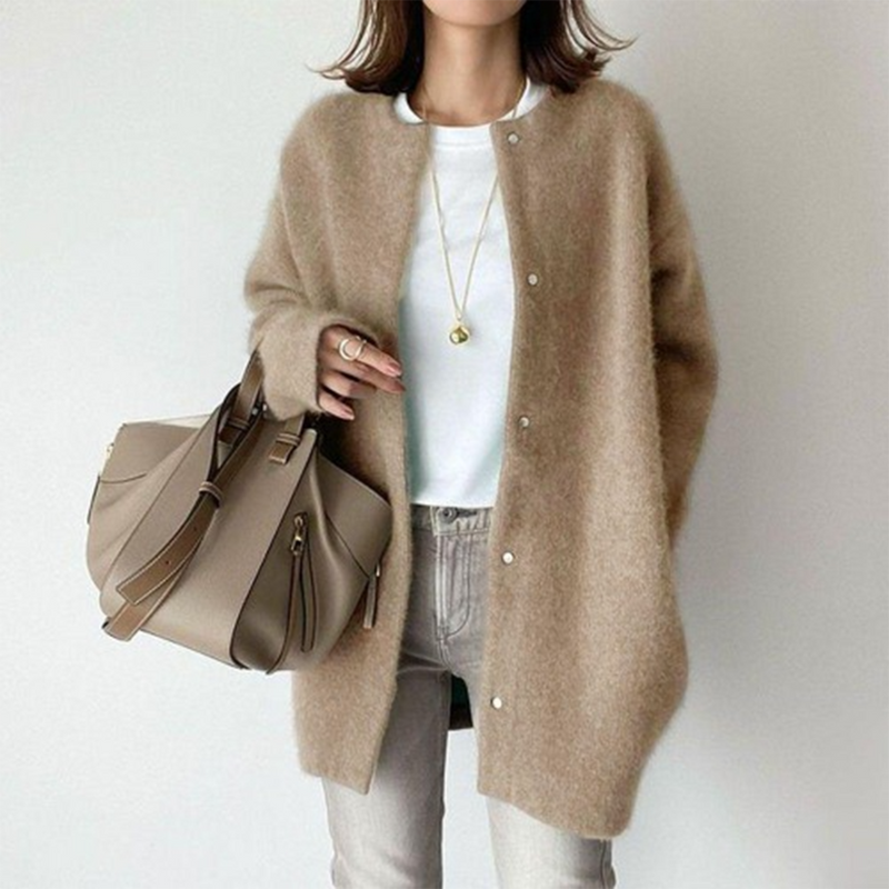 Elegante Damen Strickjacke für jeden Anlass – Birgit