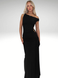 ELEGANT POISE Asymmetrisches Maxikleid mit Schlitz und Raffung – Nora