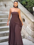 Asymmetrisches Abendkleid mit Schlitz und Choker – Elodie