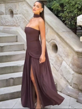 Asymmetrisches Abendkleid mit Schlitz und Choker – Elodie