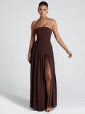 Asymmetrisches Abendkleid mit Schlitz und Choker – Elodie