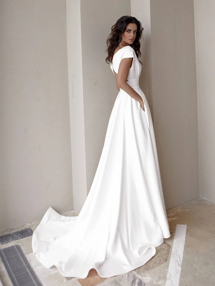 Elegantes Damenkleid mit schmeichelhafter Passform – Amalia
