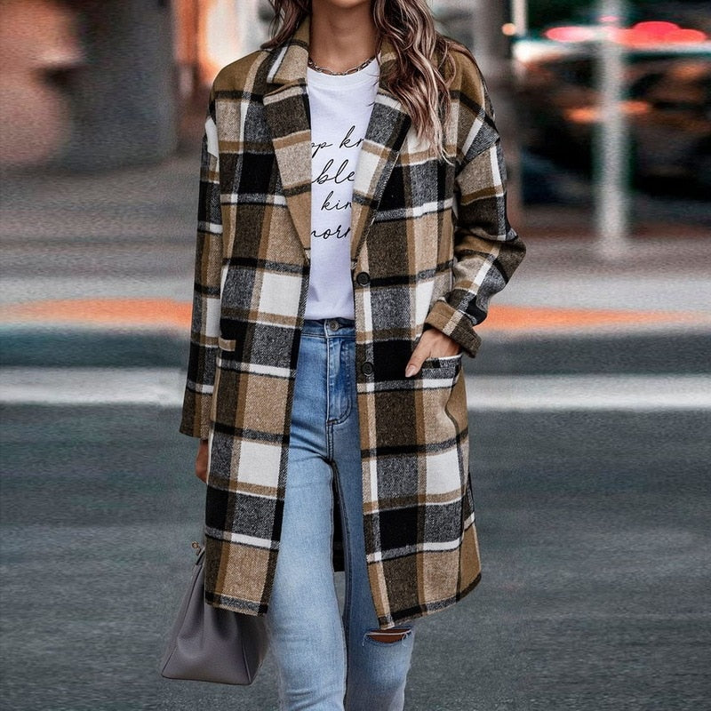 Trendige karierte Damenjacke für stilvolle Outfits – Mira
