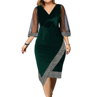 Elegantes Übergrößen-Partykleid mit Glitzer-Details – Aurelia