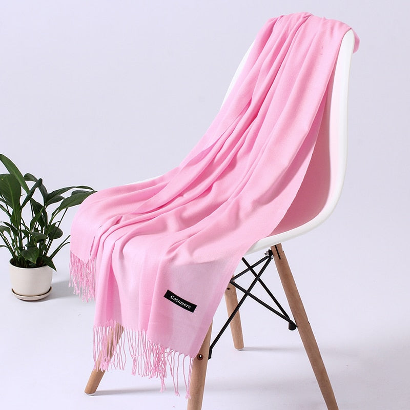 Stilvolles Halstuch für Damen – elegant & vielseitig