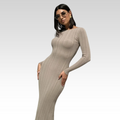 Elegantes Maxikleid mit Spitze und Taillenschnitt – Lorena
