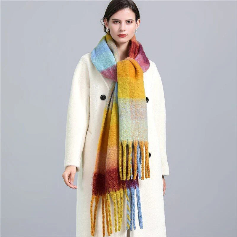 Stilvoll & warm durch den Winter – Elira Karierter Schal