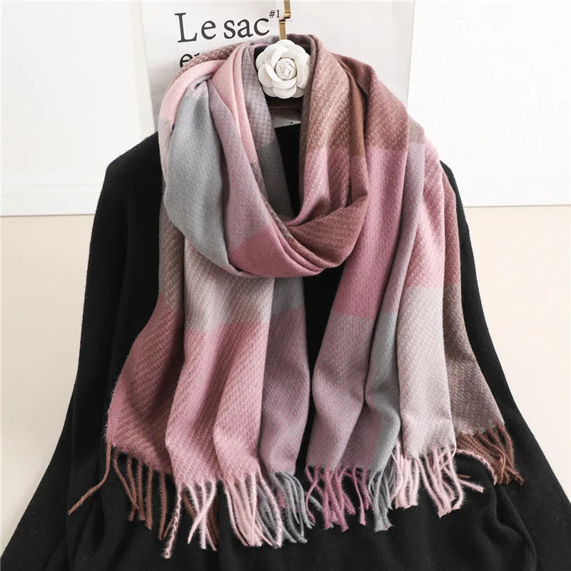 Kaschmirschal mit Karomuster – weich & elegant – Emilia